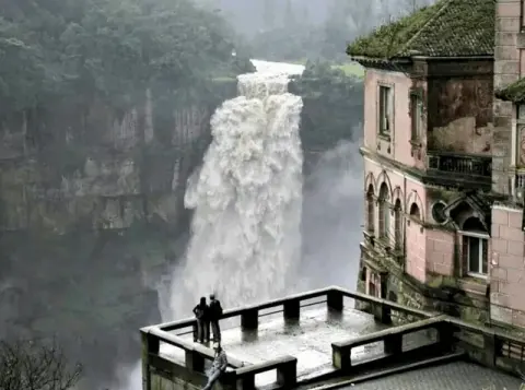 Tequendamita Wasserfälle + El Peñol + Guatape Tour von Medellin